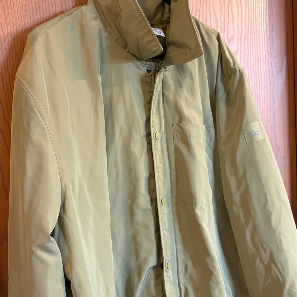 Alo Yoga Women's Legend Jacket in‎ Wasabi Green XL